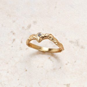 Diamond Point - 18K Solid Gold