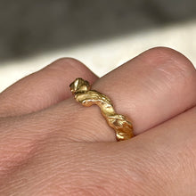 Load image into Gallery viewer, Custom Wave Ring - 18K Gold